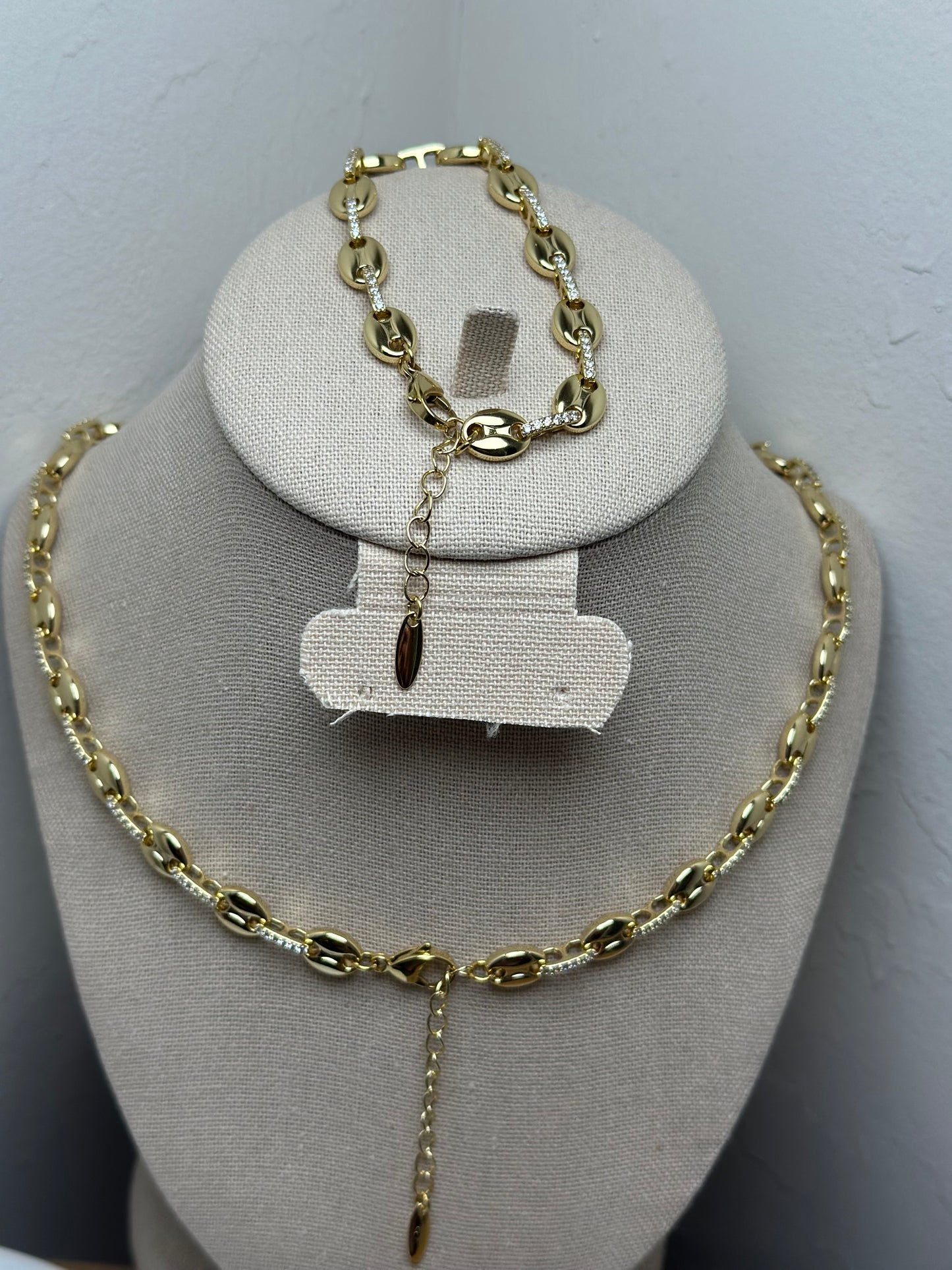 14K Gold Plated GG Necklace & Bracelet Set